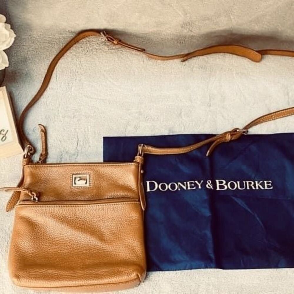 Dooney & Bourke Dillen Letter Carrier crossbody bag